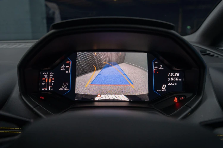 Vehicle Image 8