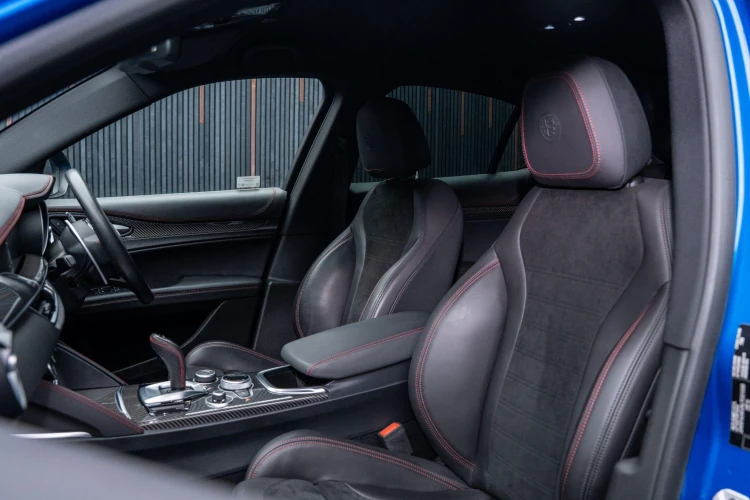 Vehicle Image 46