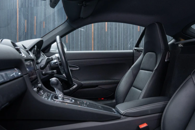 Vehicle Image 37