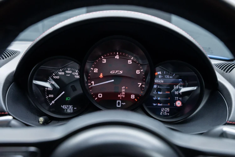 Vehicle Image 33