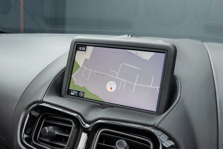 Vehicle Image 8