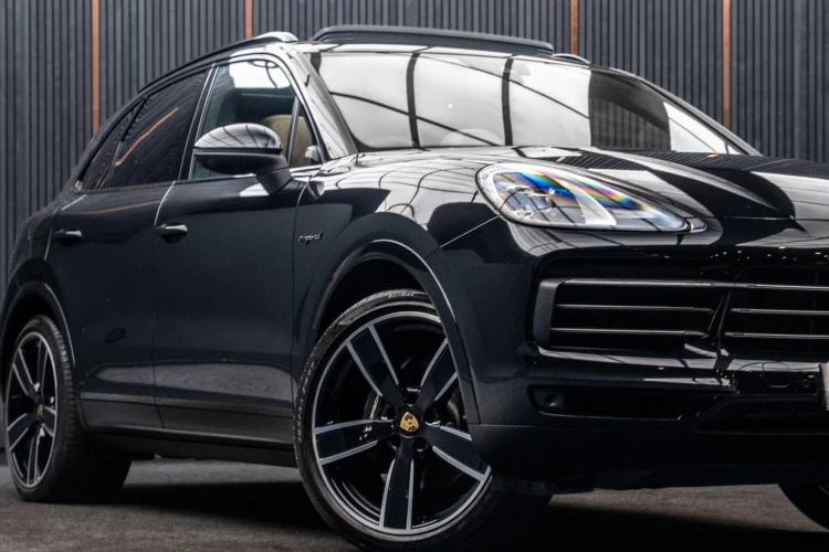 Vehicle Image 7
