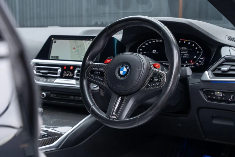 Vehicle Image 15