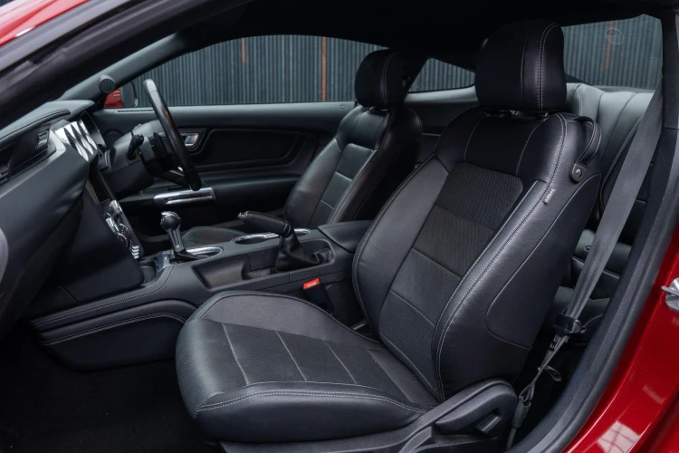Vehicle Image 36