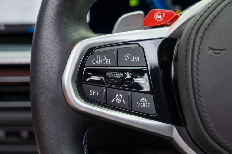 Vehicle Image 35