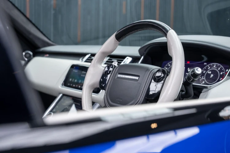 Vehicle Image 40
