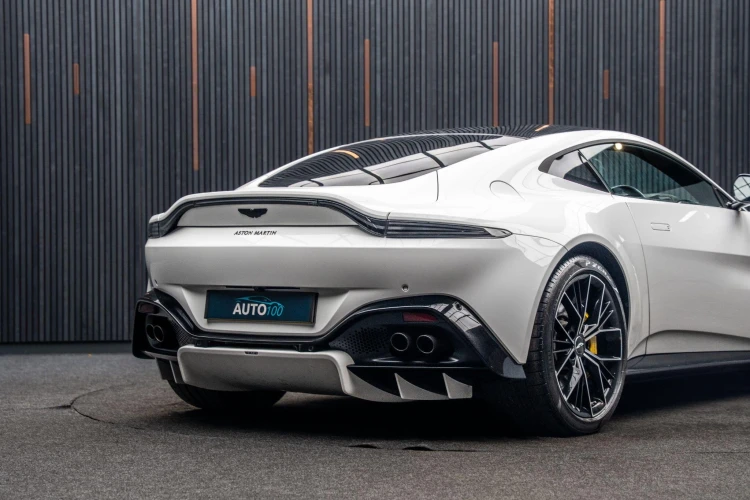 Vehicle Image 21