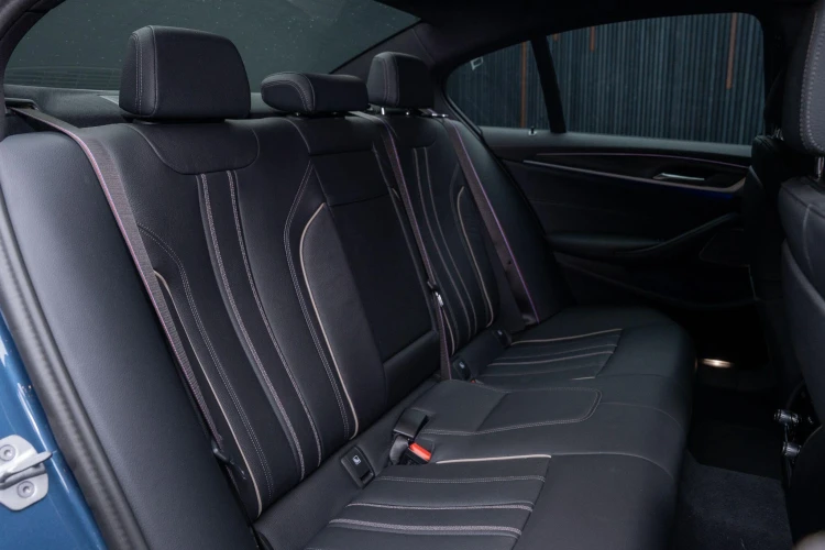 Vehicle Image 36