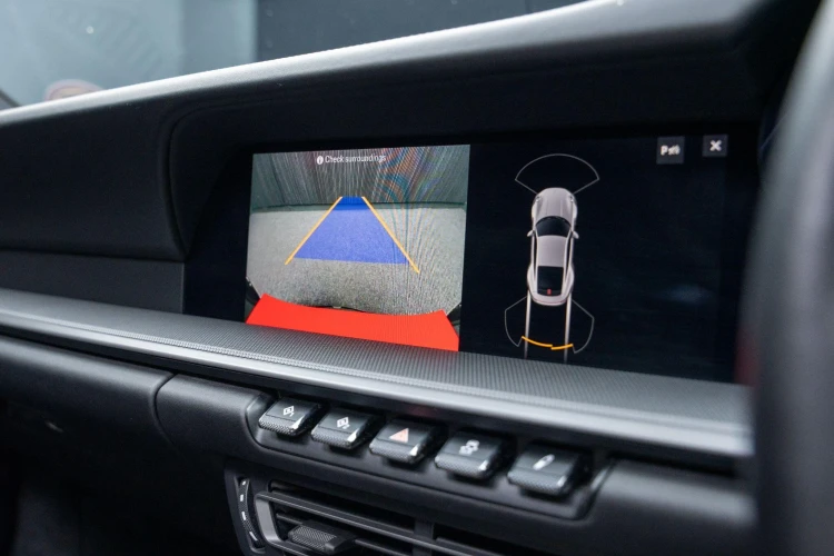 Vehicle Image 10