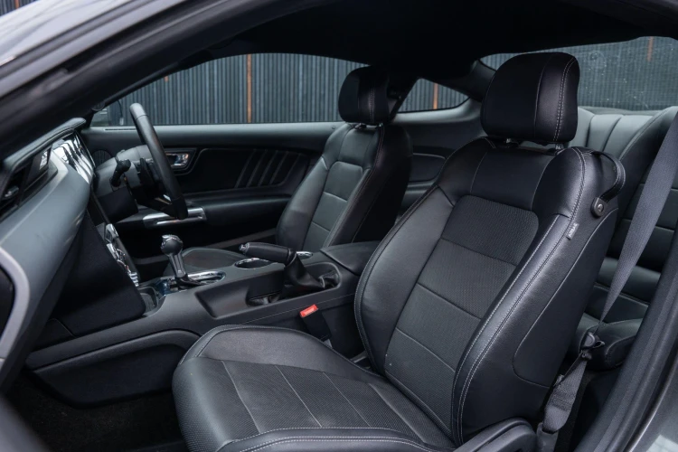 Vehicle Image 37