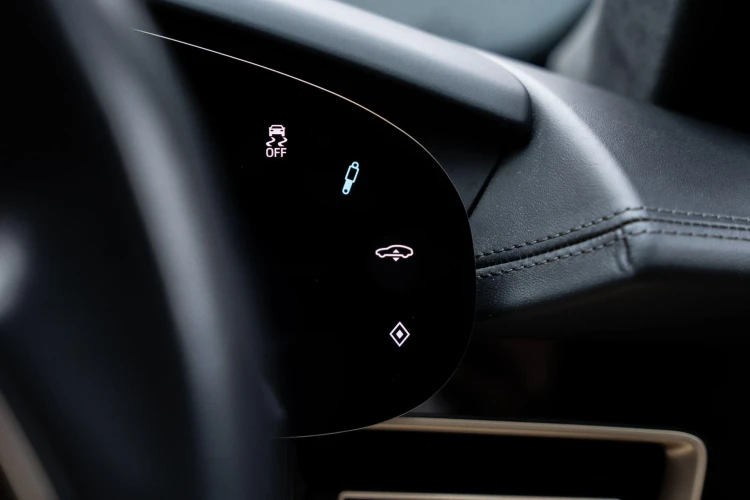 Vehicle Image 35