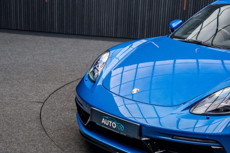 Vehicle Image 9