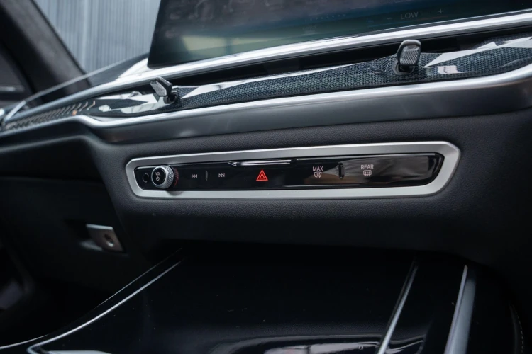 Vehicle Image 36