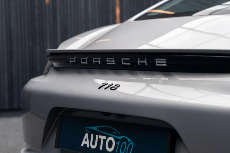 Vehicle Image 22