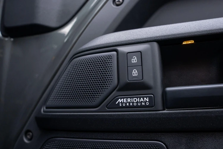 Vehicle Image 35