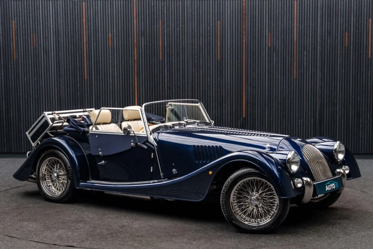 Vehicle Image 7