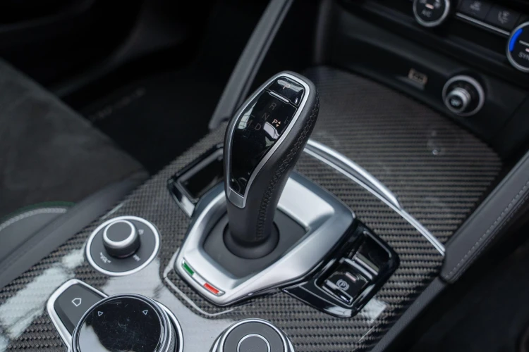 Vehicle Image 38