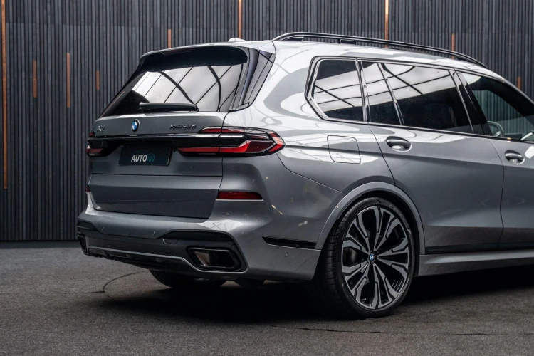 Vehicle Image 20