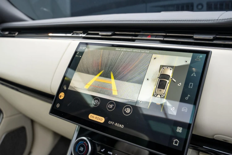 Vehicle Image 8