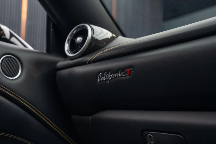 Vehicle Image 36