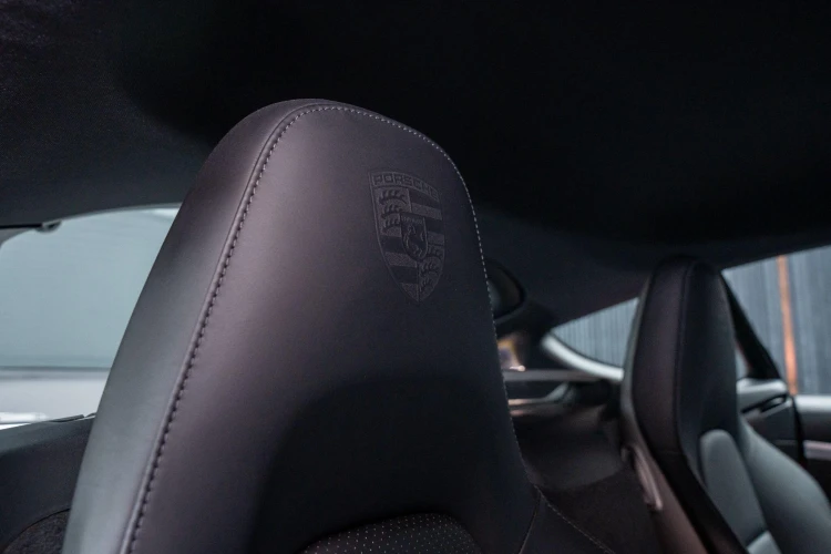 Vehicle Image 37