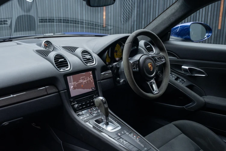 Vehicle Image 35