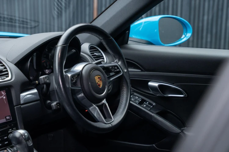 Vehicle Image 35