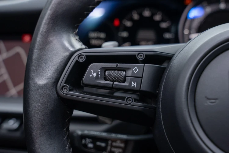 Vehicle Image 22