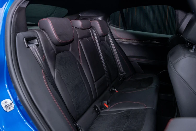Vehicle Image 43