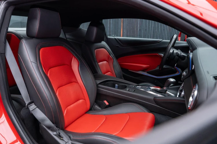 Vehicle Image 12