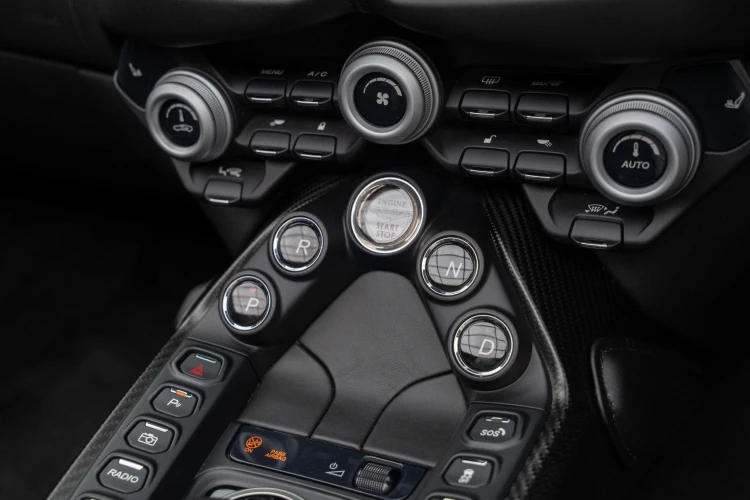 Vehicle Image 22