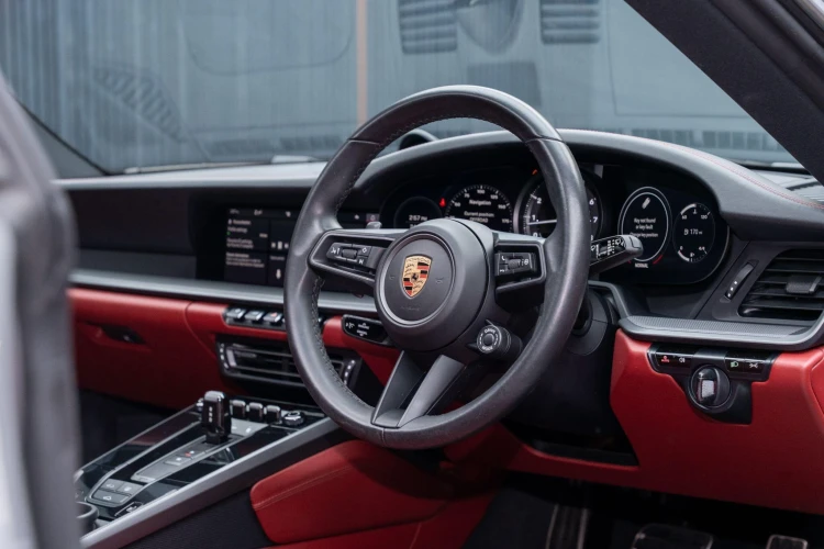 Vehicle Image 8