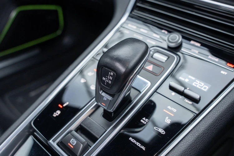 Vehicle Image 33