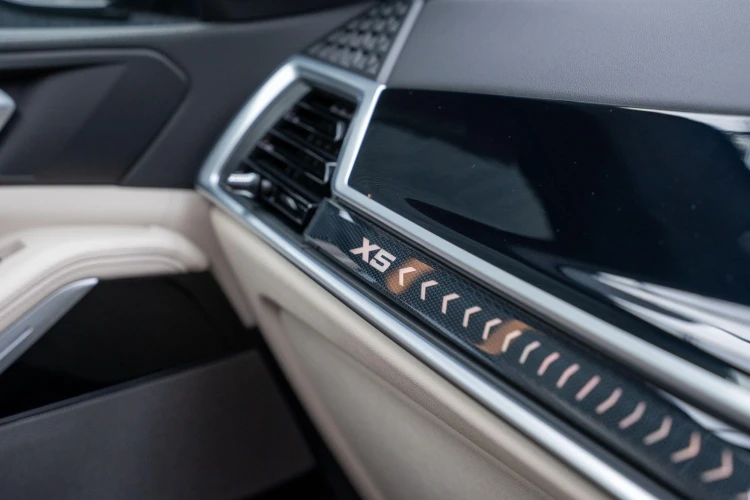 Vehicle Image 20