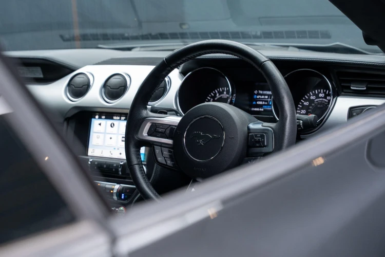 Vehicle Image 11