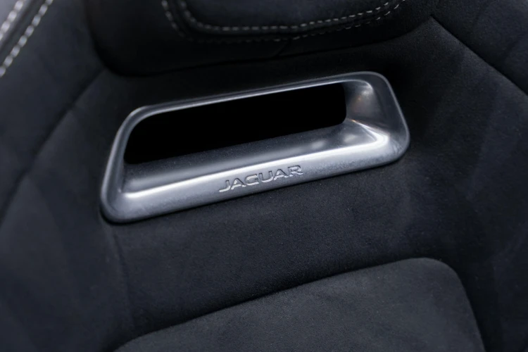 Vehicle Image 42