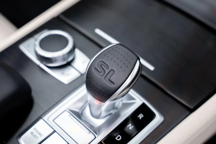 Vehicle Image 30