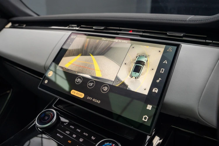 Vehicle Image 7