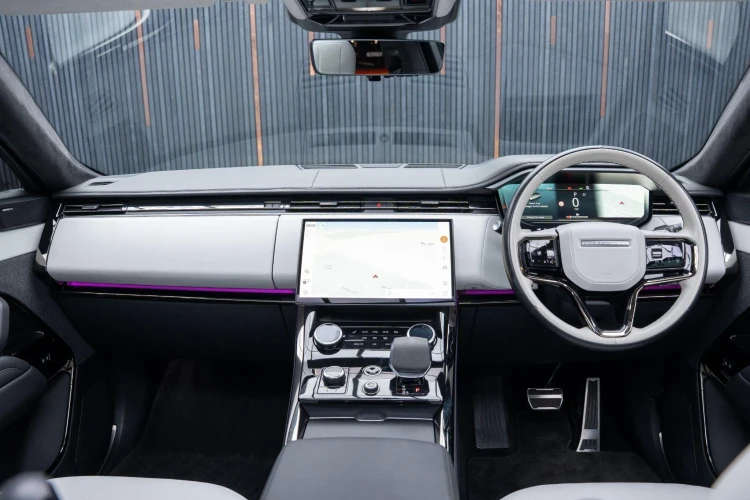 Vehicle Image 13