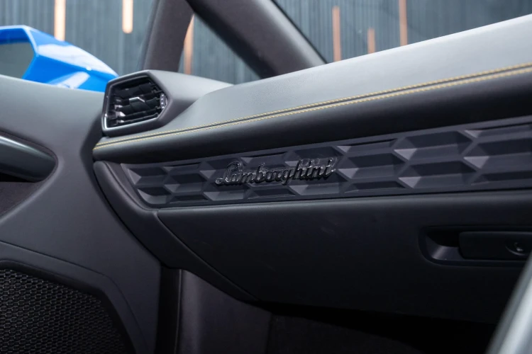 Vehicle Image 39