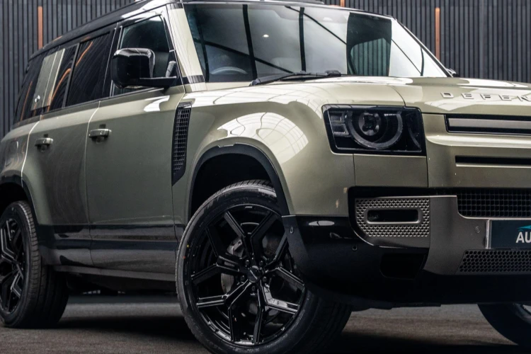 Vehicle Image 7