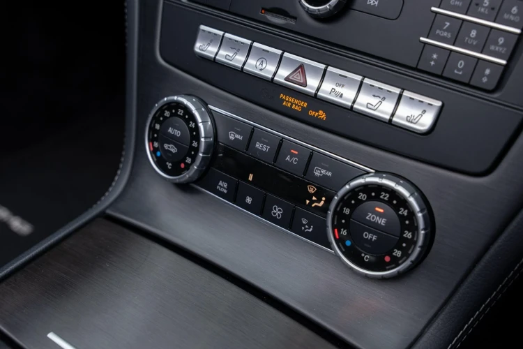 Vehicle Image 40