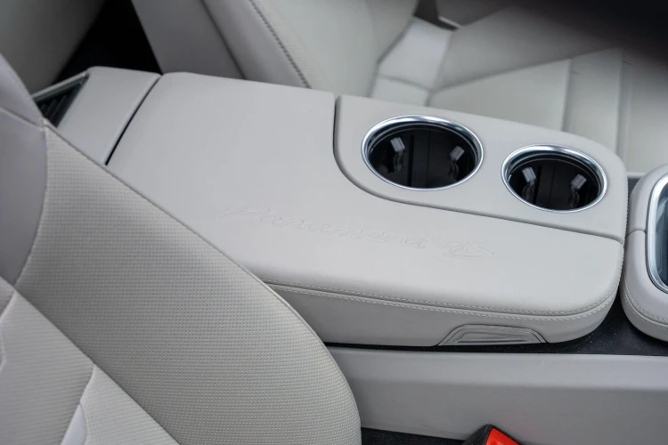 Vehicle Image 45