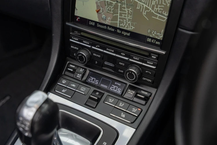 Vehicle Image 30