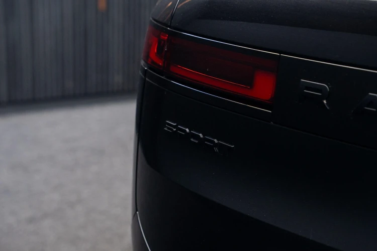 Vehicle Image 30