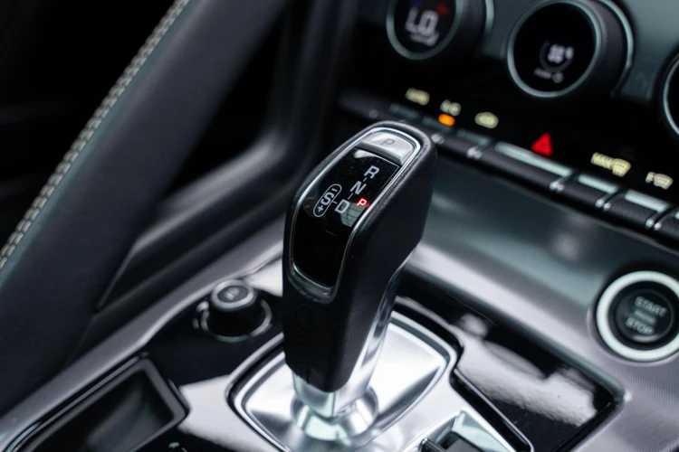 Vehicle Image 30