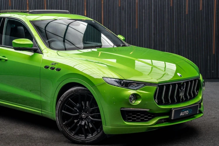 Vehicle Image 9