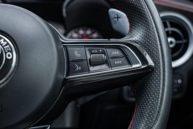 Vehicle Image 20
