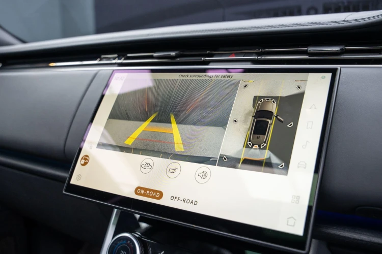 Vehicle Image 9