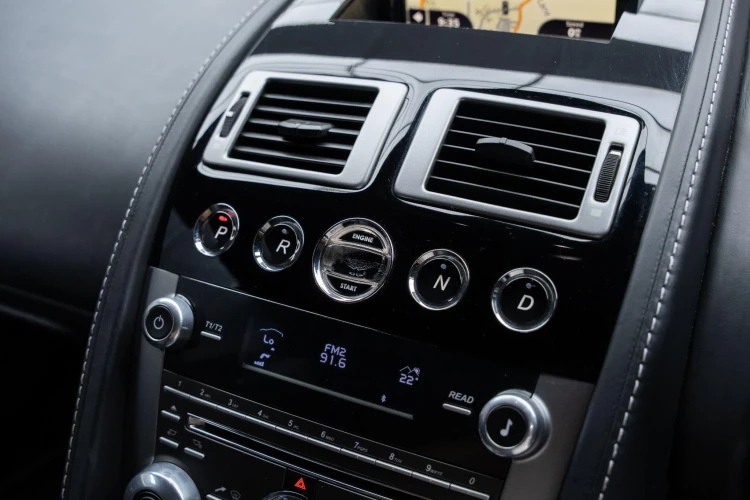 Vehicle Image 30